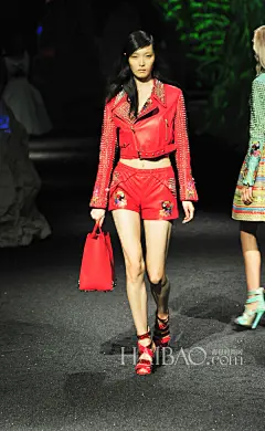 来自海底深渊的启示！Philipp Plein 2015春夏女装时装秀，海报网带你亲临2015春夏米兰时装周_第8页_Philipp Plein