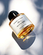 Byredo Parfums 1996. A fragrance for the art collector. Inspired by the photo Kirsten 1996 by Dutch duo Inez Vinoodh (x), and created with the artists. #costarica #perfume #carolinaherra #relojes | LadieStyles.com  #beauty #fragrance #makeup #nails #skinc