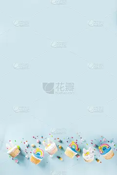 可爱的自制复活节纸杯蛋糕