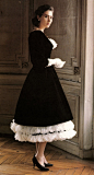 1957 Dior dress...sigh 衣摆设计 下摆设计 服饰细节 礼服成衣细节