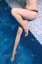 水池上的脚