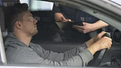 身体活动,警官,司机,男性,违规停车罚单,禁止的,不高兴的,驾驶执照,专业人员,汽车