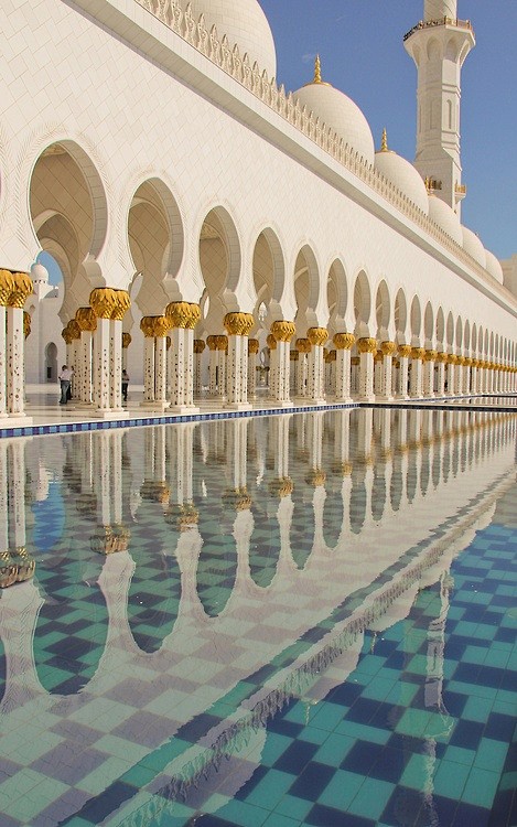 Sheikh Zayed Mosque ...