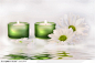 SPA-白色菊花与香薰蜡烛