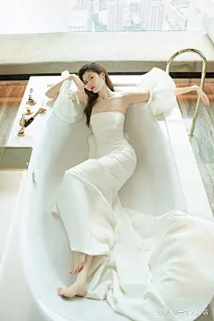 何穗玉足美腿 美女高跟美腿壁纸图片高清 : 免责声明：1.所有图片素材都是通过网络等公开渠道获得。2.版权归原作者所有。本号不对涉及版权问题负法律责任！若版权方认为本号侵权，请立即通知本号，提供相关证实材料。若版权属实，本号将在24小时内删除相关资…