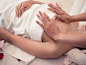 产后乳腺疏通的作用： 1.疏通乳腺导管，保证母乳喂养 2.舒缓情绪，缓解疲劳 3.缓解乳腺增生，减少乳腺发病率 4.恢复并增强乳房弹性，保持乳房坚挺