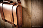 You know what makes a leather bag durable – that it’s built from the finest Full-Grain Vegetable-Tanned leather in the U.S. It’s a bag riveted together: 