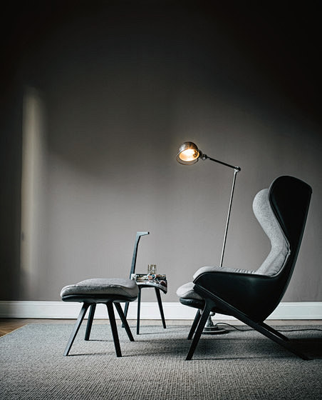 P22 by Cassina | Pro...