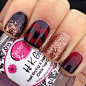 Burgundy & Copper Glitter Nail Design: 