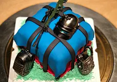 网瘾少年林俊杰还是这么年轻，生日许愿：“祝我生日快乐！！！！我的愿望就是每天都装备着3级头3级甲迎接每一天！”