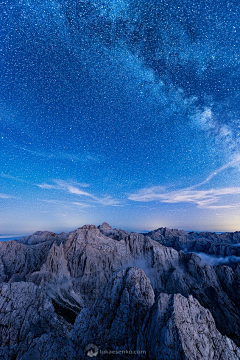 镂空cear采集到天空