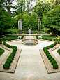 Boxwood Garden, Swan House