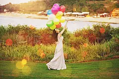 Bride with balloons