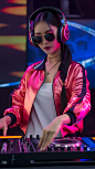 LauraHall_A_young_Korean_DJ_beauty_is_spinning_a_record_crazy_n_98327305-6dc0-44f3-922b-df656c37b1ac_修复后