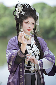 以⁹换心采集到妆造参考