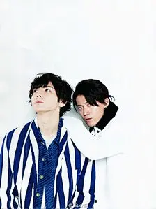 #无间双龙# 201501+act mini的这套图真的是好看到炸裂！修图：@Risky唧，扫图：@himawaringo『侵删』小栗旬 生田斗真 toma 建国 大亲友 杂志图 男神 壁纸 日剧 一月番