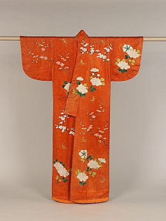 一本正经的洛先生采集到（次）衣，clothing 3