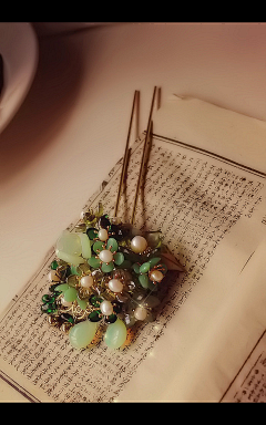 荭月采集到thirteen