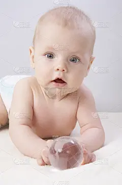 婴儿,地球形,垂直画幅,圆形,小的,可爱的,玻璃,人,面部表情,脆弱