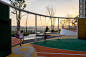 梦马行云 - hhlloo : 梦马行云是一个独立公共空间，它是融合了多种户外设施的景观设计项目，比如，体育设施，儿童游乐场设施和成人休闲设施