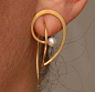 Earrings | Kathrin Sättele.  18kt gold and pearl: 