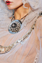 John Galliano Fall 2009 Ready-to-Wear - Details - Gallery - Style.com : John Galliano Fall 2009 Ready-to-Wear - Details - Gallery - Style.com