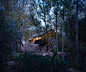 02-restaurant-hidden-in-the-woods-The-building-blends-into-the-original-terrain-and-woods-©zystudio.jpg (1400×1180)
