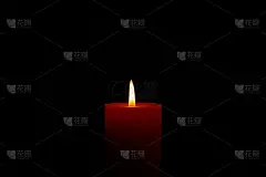 燃烧的蜡烛，托盘和花在白色的桌子上，文字空间