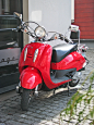 Photograph Bella queta vespa rossa  by Андрей Саликов on 500px