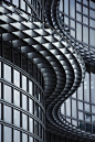 Sinuous ALCOA Building in Pittsburgh, PA