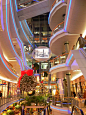 shopping mall:
