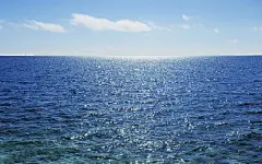 夏日冲绳：冲绳岛的碧海蓝天 桌面壁纸4