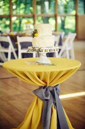 yellow + white cake ...