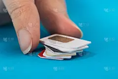 人,sim卡,动物手,水平画幅,蓝色,无线技术,电话卡,布置,叠,摄影