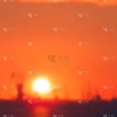 金色的夕阳模糊的影像