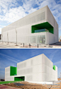 全球建筑最前沿：西班牙某公建, 亮点:极简体量+表皮+色彩Social Services Center in Móstoles Móstoles, Spain A project by: dosmasunoarquitectos