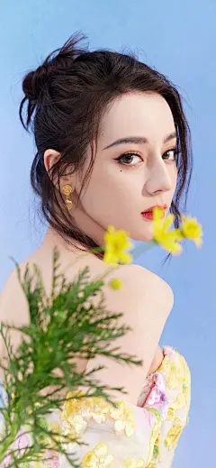 迪丽热巴绝美手机壁纸分享@美女壁纸研究院的动态