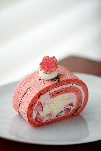 Sakura Roll Cake「桜のス...