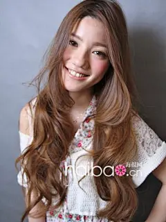 海报时尚网日系发型播报：无论短发长发，浪漫七夕节通通要甜蜜感十足俘获他的心！