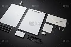 空白的文具组
