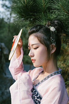 三六一十八采集到汉服