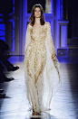 Zuhair Murad，宛如中东沙漠中，偏偏而来，御姐的嫁衣，铁玫瑰的美。