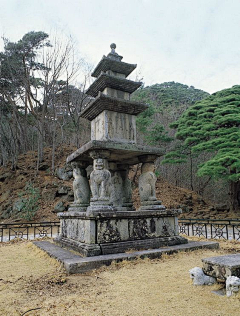 杜鹃与🦌采集到古代石碑石塔