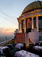 曼谷的高空景观餐厅
