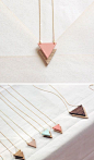 Simple manipulation of the shape to create necklaces using wood and colourWood Jewelry 木质首饰