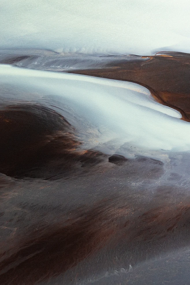 River Flows : A collection of imagery showcasing Icelandic glacial ...