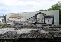 奥古斯塔·劳瑞卡的Bath Complex