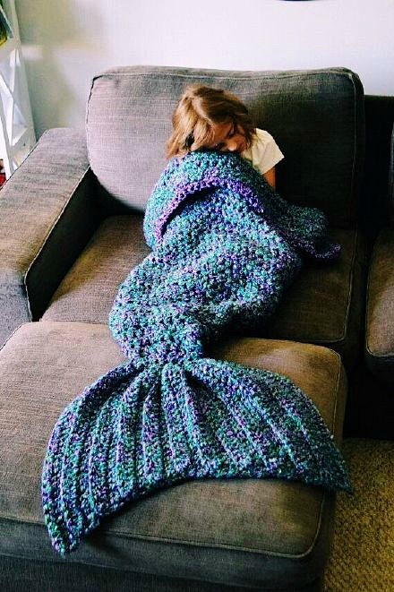 国外网友设计的美人鱼毯子，温暖又有童话梦...