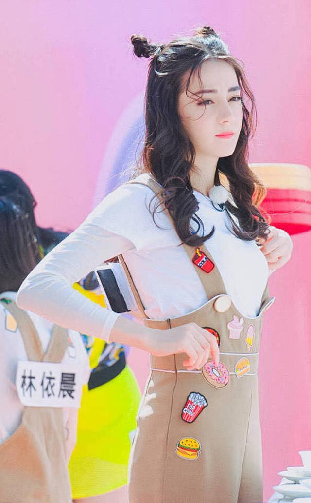 迪丽热巴