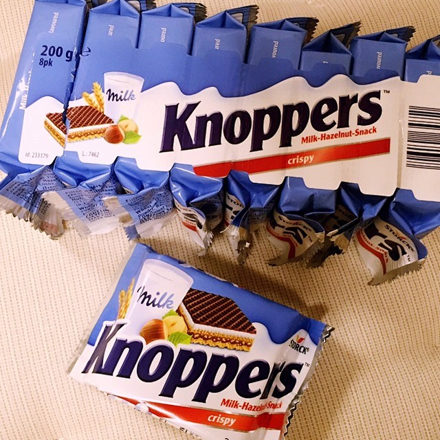 #Knoppers 牛奶榛子巧克力威化饼...